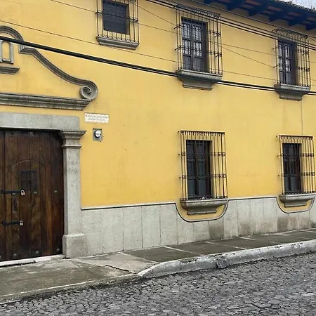 Real Marquez Hotel